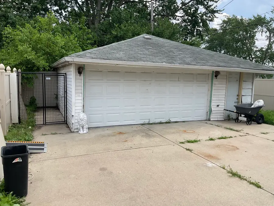 15947 Vine Avenue, Harvey, IL 60426 - #3