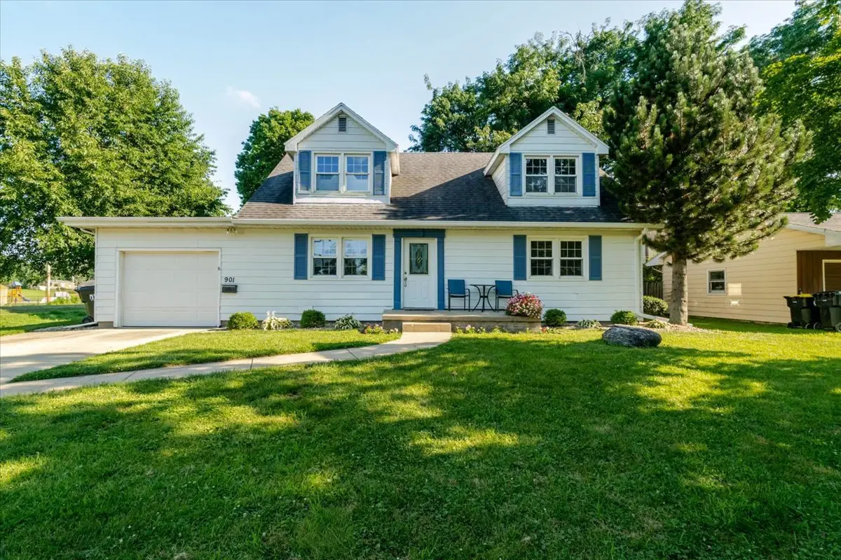 901 Ruston Avenue, Normal, IL 61761 - #1