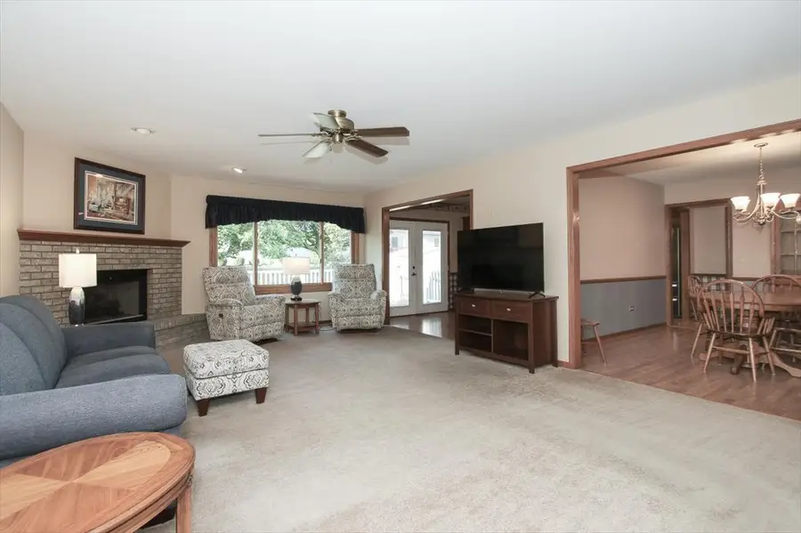 2039 Belvidere Line Drive, Elgin, IL 60123 - #3