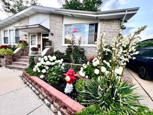 352 Dover Lane #352, Des Plaines, IL 60018