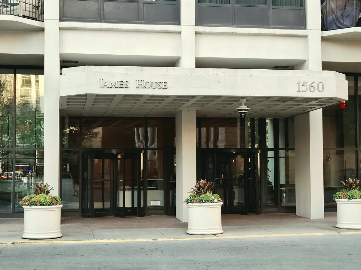 1560 N Sandburg Terrace #2901J, Chicago, IL 60610 - #1