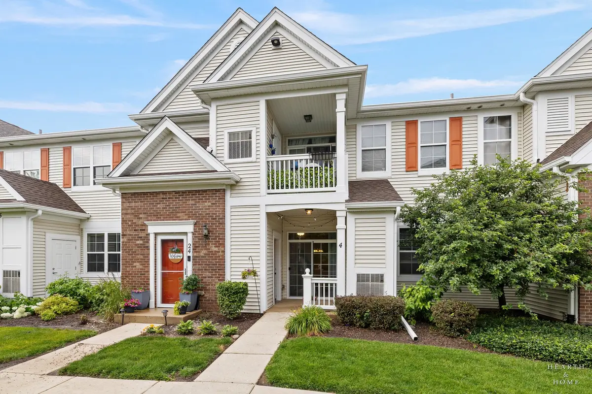 2305 Aurora Drive #4, Hampshire, IL 60140 - #1