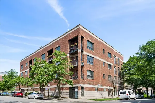 4700 N Kenmore Avenue #2C, Chicago, IL 60640
