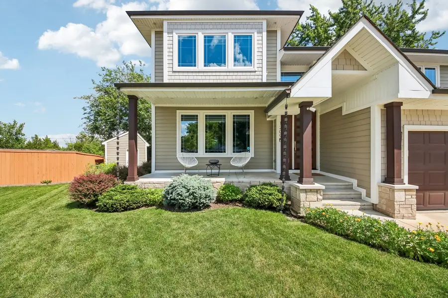 1209 Diane Lane, Elk Grove Village, IL 60007 - #2