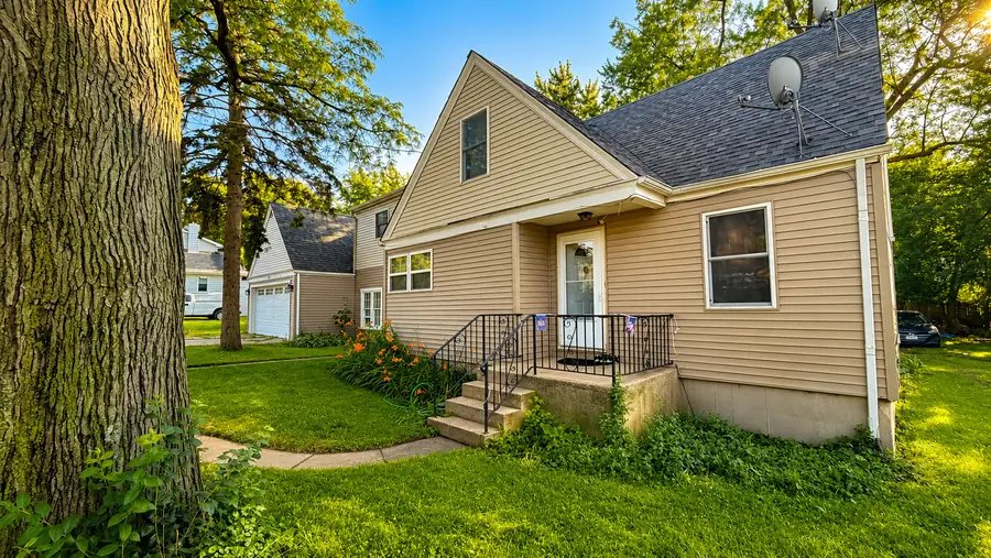 34734 N Long Avenue, Ingleside, IL 60041 - #2