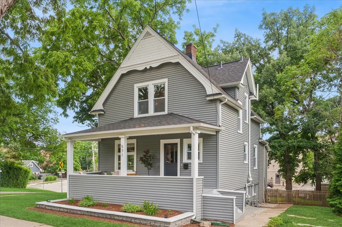 571 Anthony Street, Glen Ellyn, IL 60137 - #1
