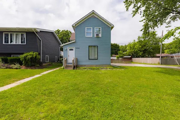 1904 Ezra Avenue, Zion, IL 60099