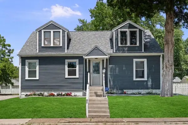 2726 Central Avenue, Bettendorf, IA 52722