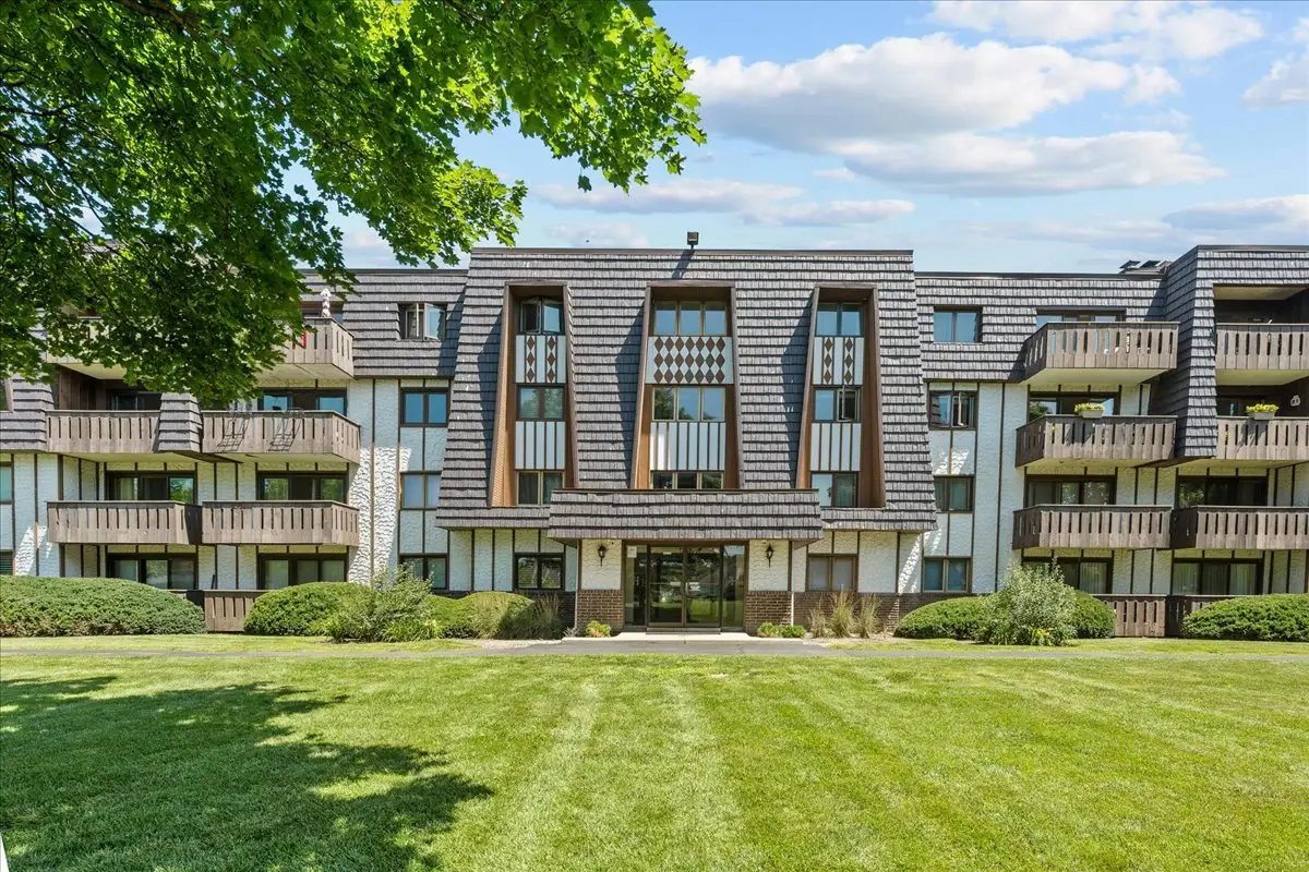 13000 W Heiden Circle #3105, Lake Bluff, IL 60044 - #1