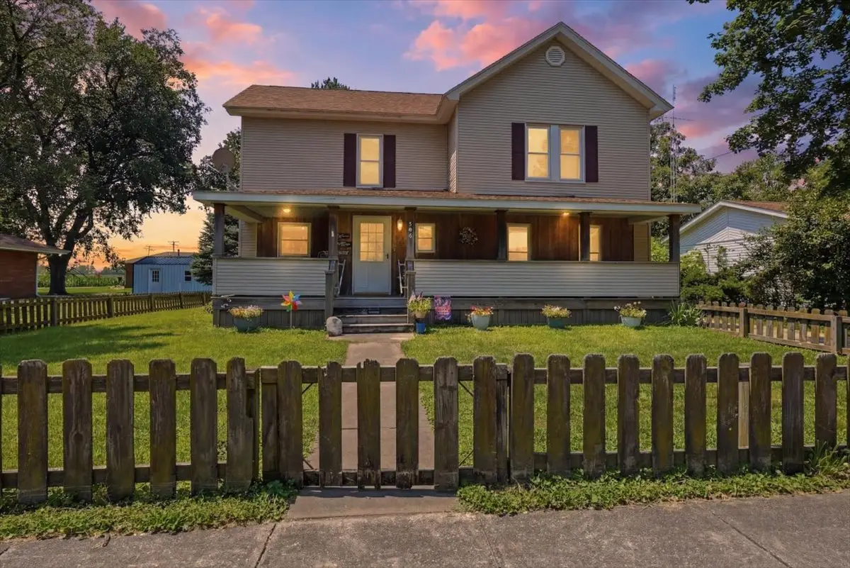 500 N Pearl Street, Forrest, IL 61741 - #1