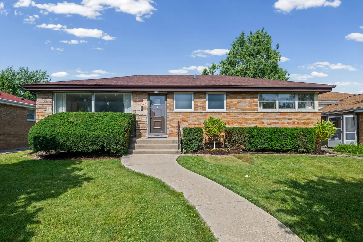 9338 Lowell Avenue, Skokie, IL 60076 - #1