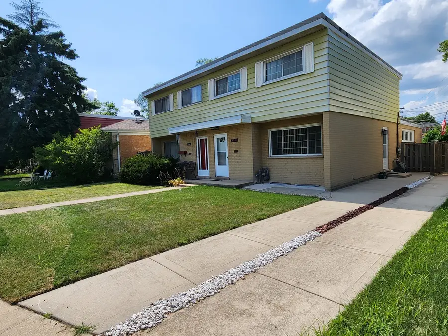 8916 Gross Point Road, Skokie, IL 60077 - #3