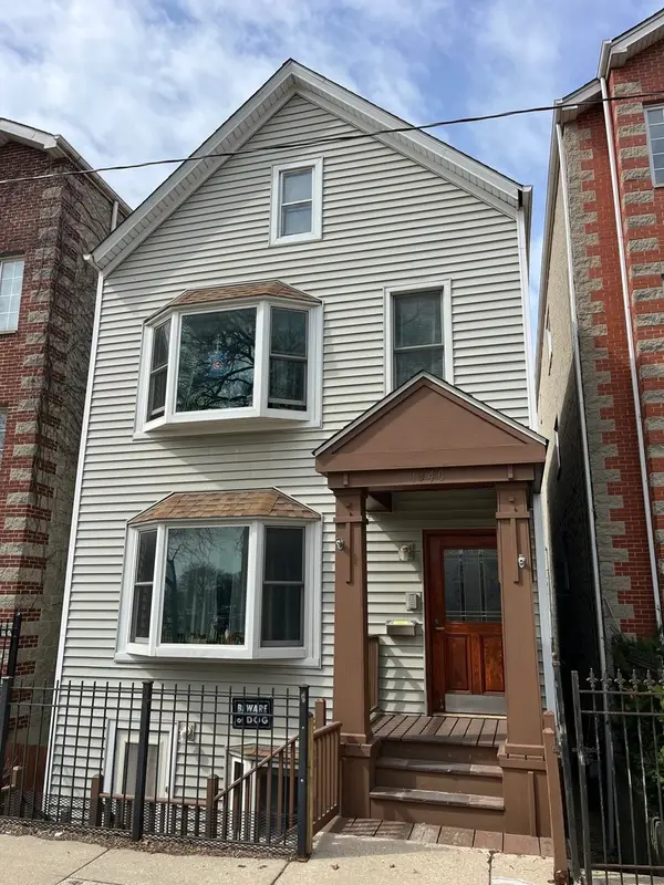 1340 N Cleaver Street, Chicago, IL 60642