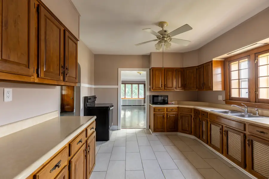 2246 Clinton Avenue, Berwyn, IL 60402 - #3
