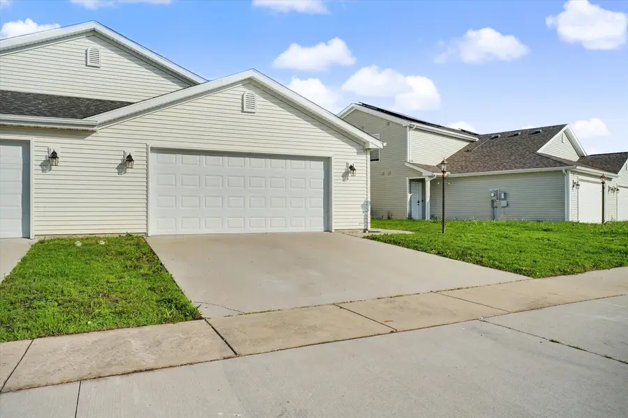 3312 Boulder Ridge Drive, Champaign, IL 61822 - #3