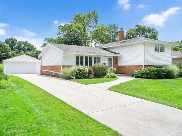 31 N Forrest Avenue, Arlington Heights, IL 60004