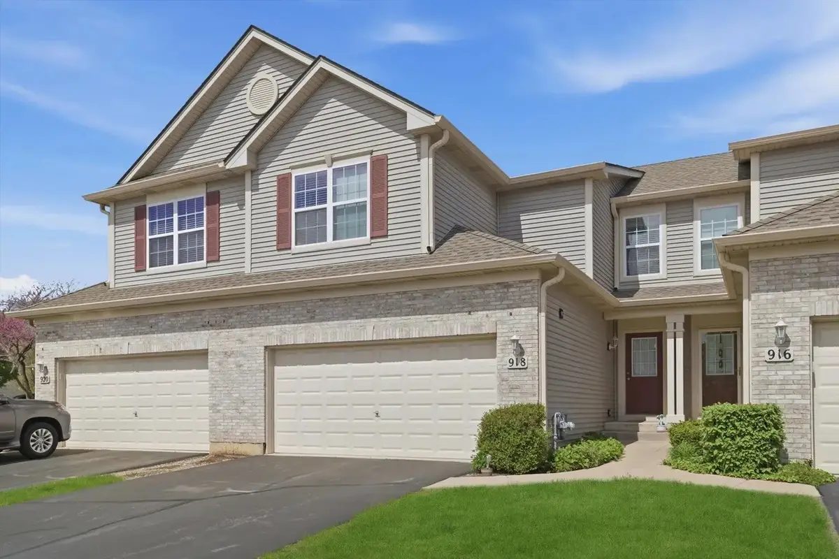 918 Oak Ridge Boulevard, Elgin, IL 60120 - #1