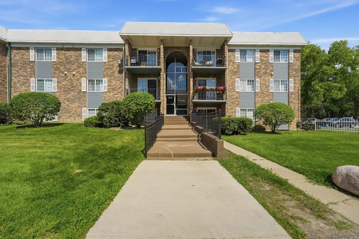 1621 N Windsor Drive #215, Arlington Heights, IL 60004 - #1