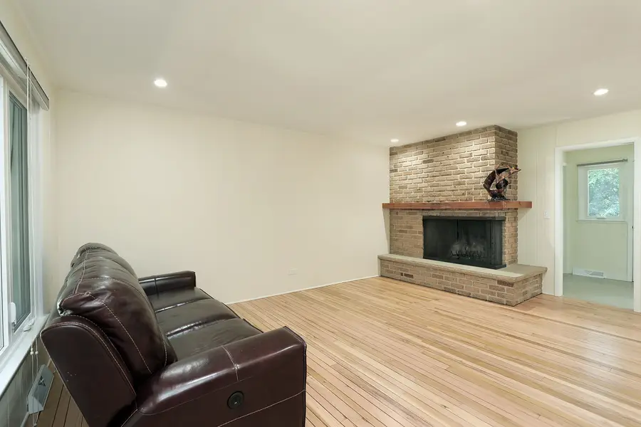 2013 Clover Road, Northbrook, IL 60062 - #2