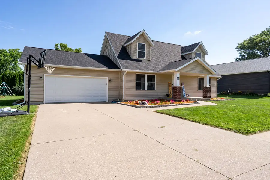 208 3rd Street, Durant, IA 52747 - #2