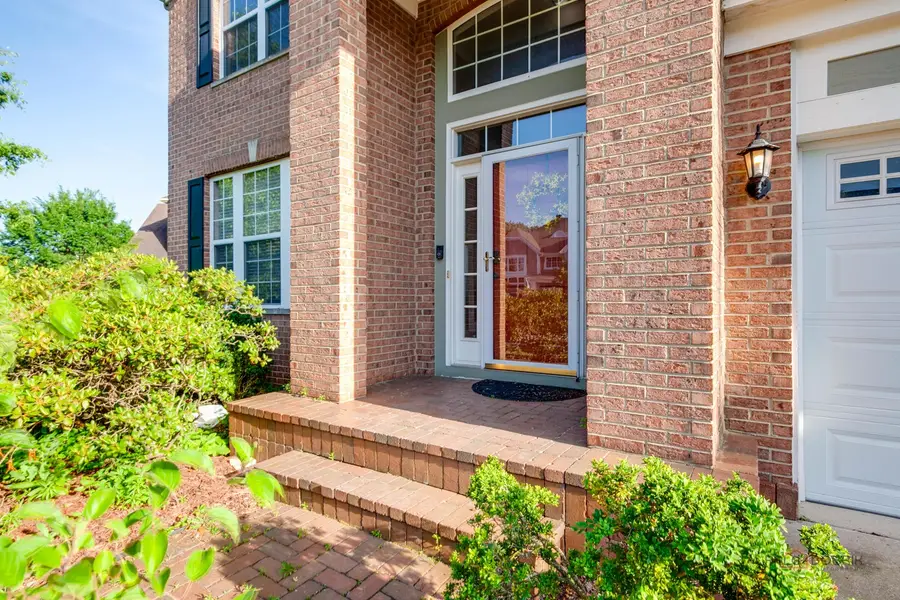 332 Colonial Drive, Vernon Hills, IL 60061 - #2
