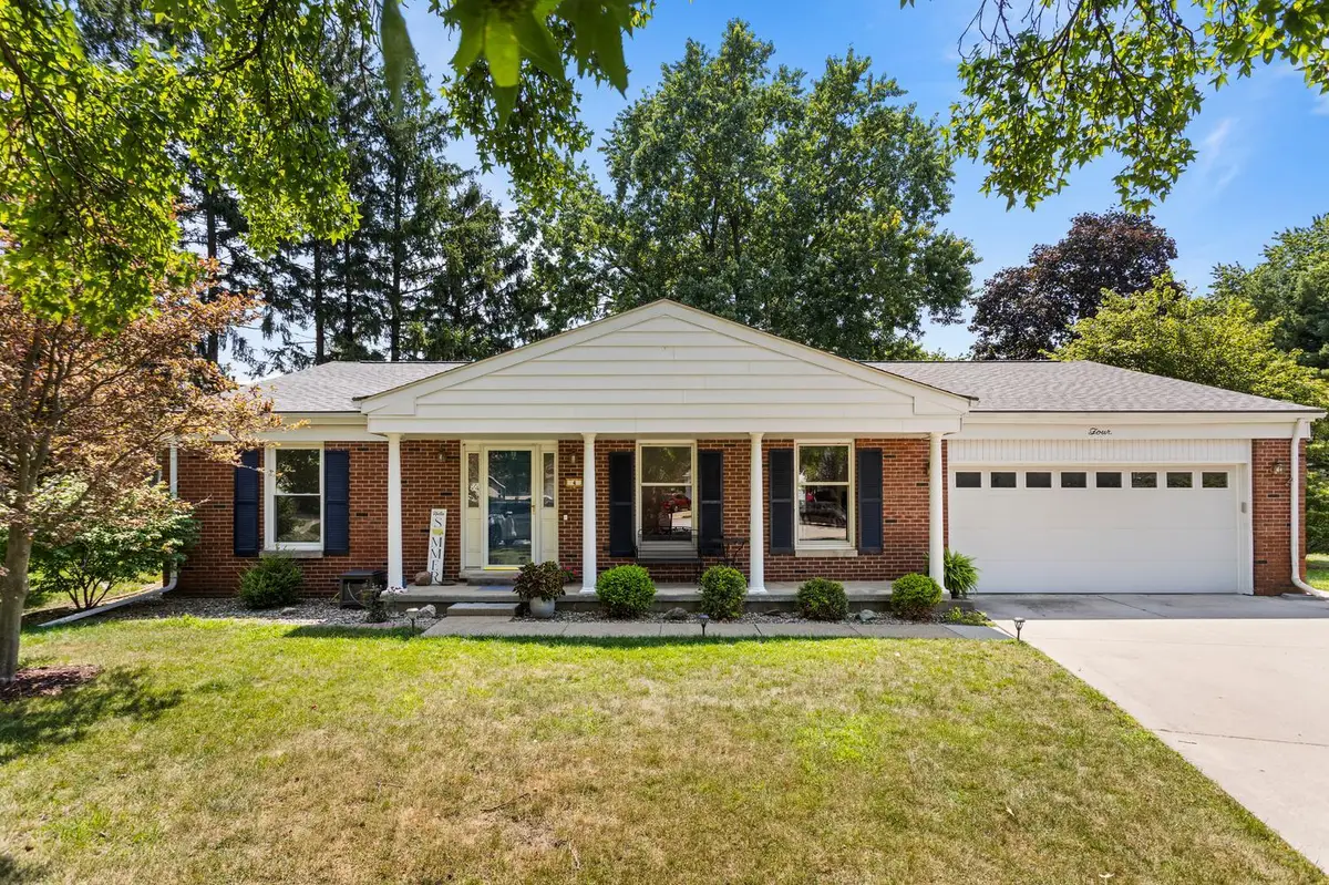 4 Stanford Place, Champaign, IL 61820 - #1