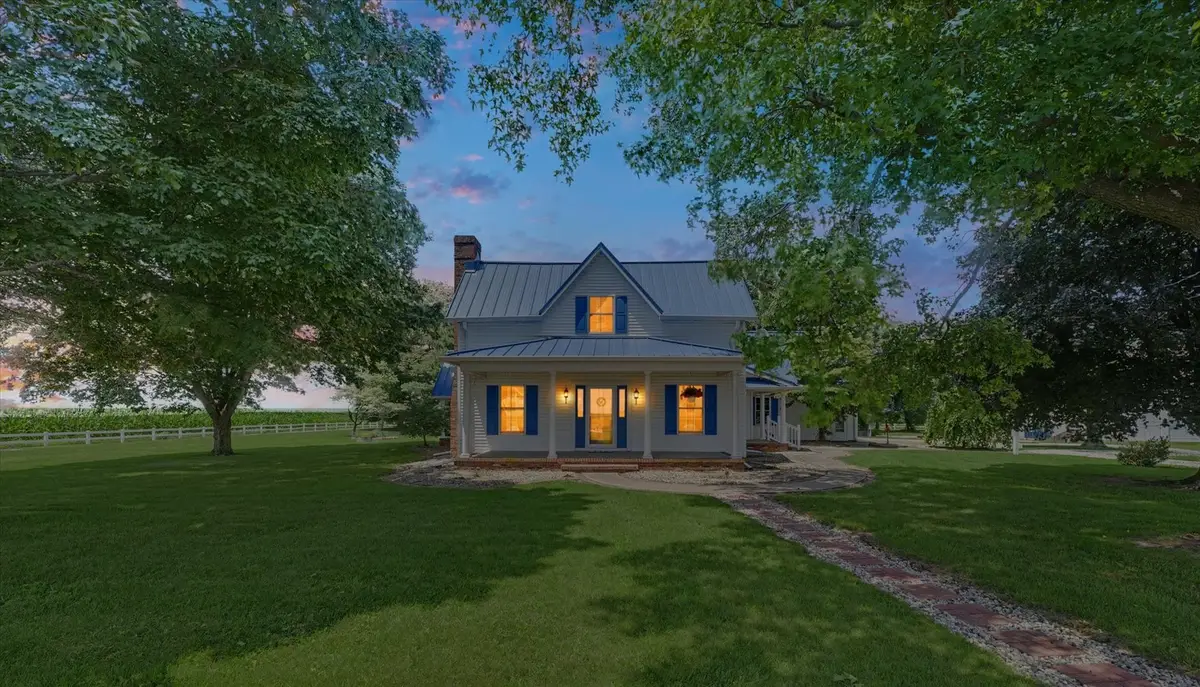 530 N County Road 2560 Road, Newman, IL 61942 - #1