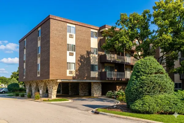 1301 S Finley Road #222, Lombard, IL 60148