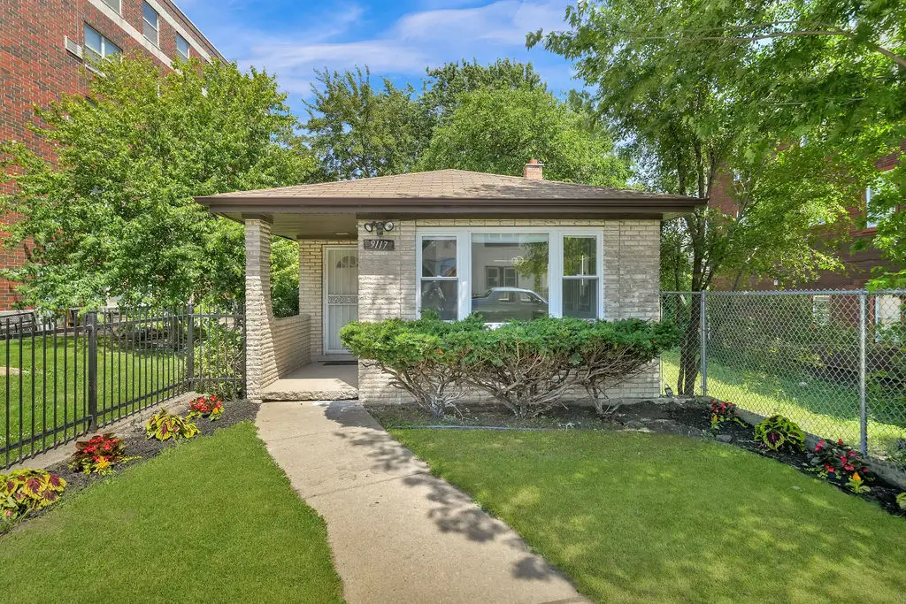 9117 S Brandon Avenue, Chicago, IL 60617 - #1