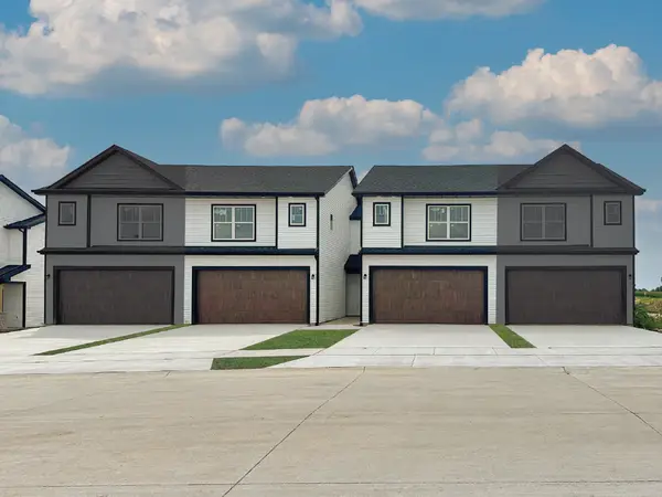 5198 Polster Place, Bettendorf, IA 52722