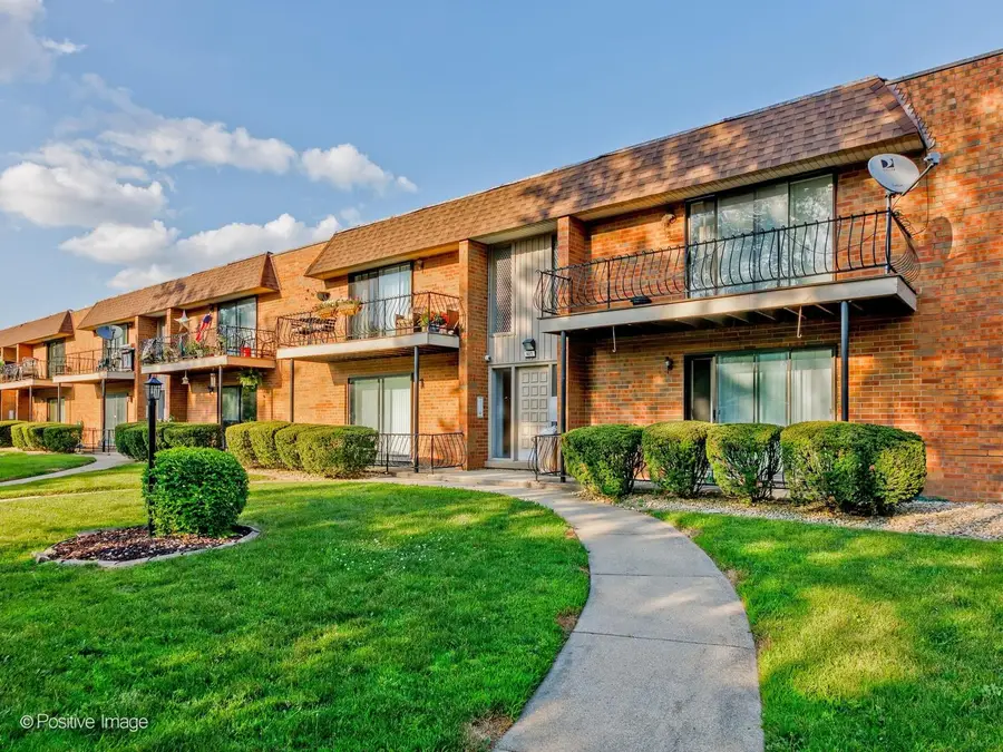 627 N Carroll Parkway #105, Glenwood, IL 60425 - #2