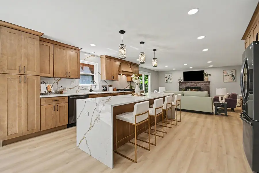 1504 Pfingsten Road, Glenview, IL 60025 - #3
