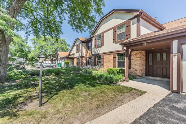 1538 Springview Court #A1, Wheeling, IL 60090