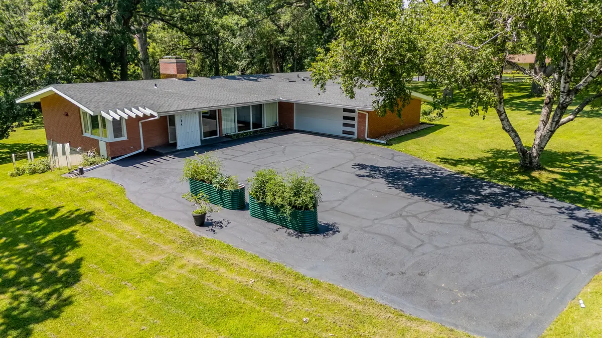17519 Hickory Hills Road, Sterling, IL 61081 - #1