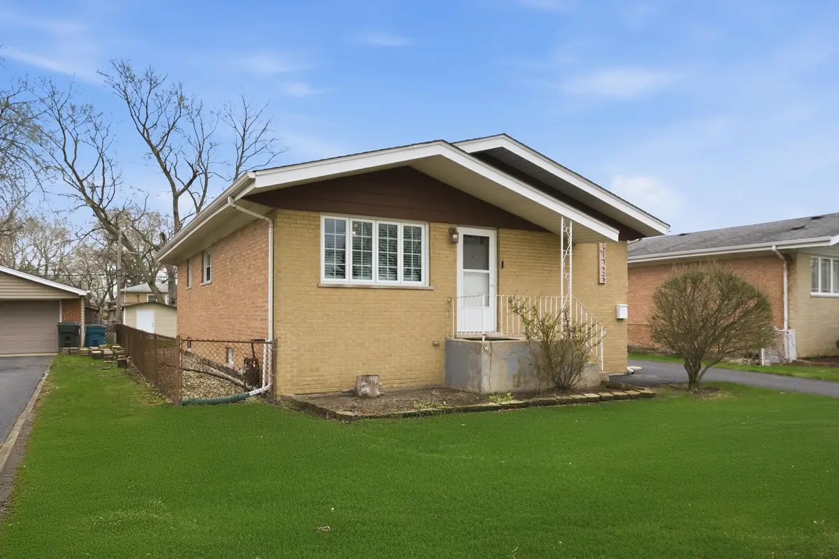 14325 Tripp Avenue, Midlothian, IL 60445 - #1
