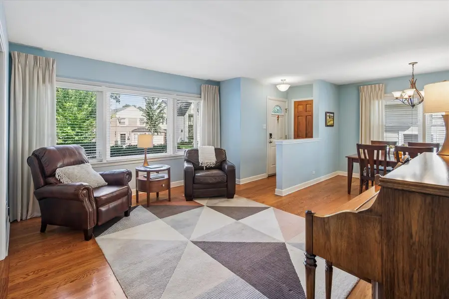 605 S Fern Avenue, Elmhurst, IL 60126 - #3