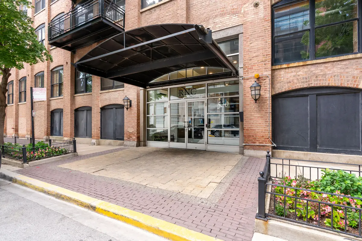 520 W Huron Street #504, Chicago, IL 60654 - #1