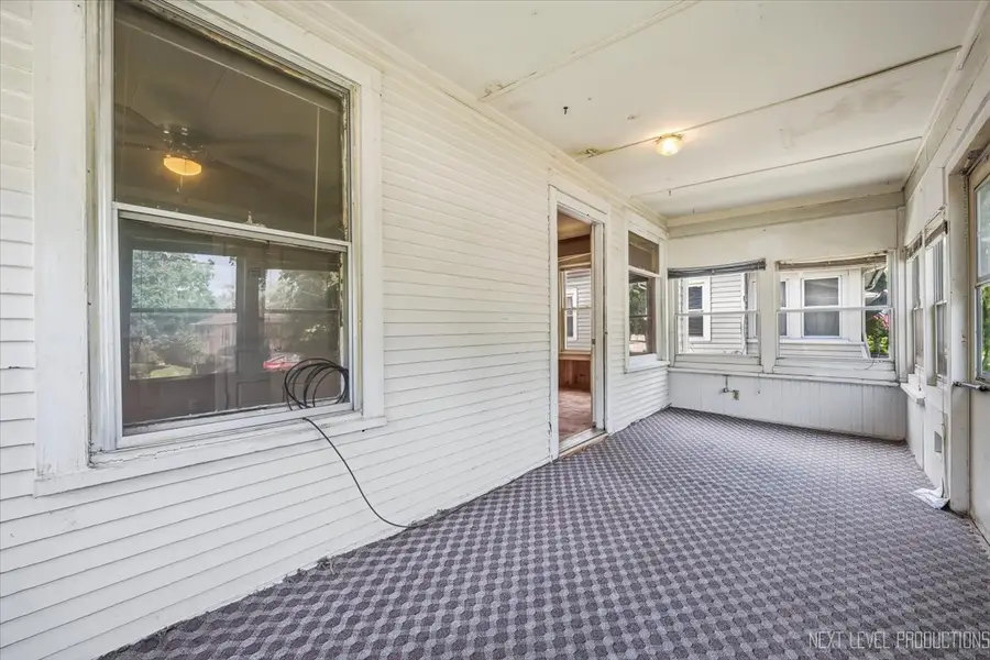 1327 Superior Street, Aurora, IL 60505 - #3