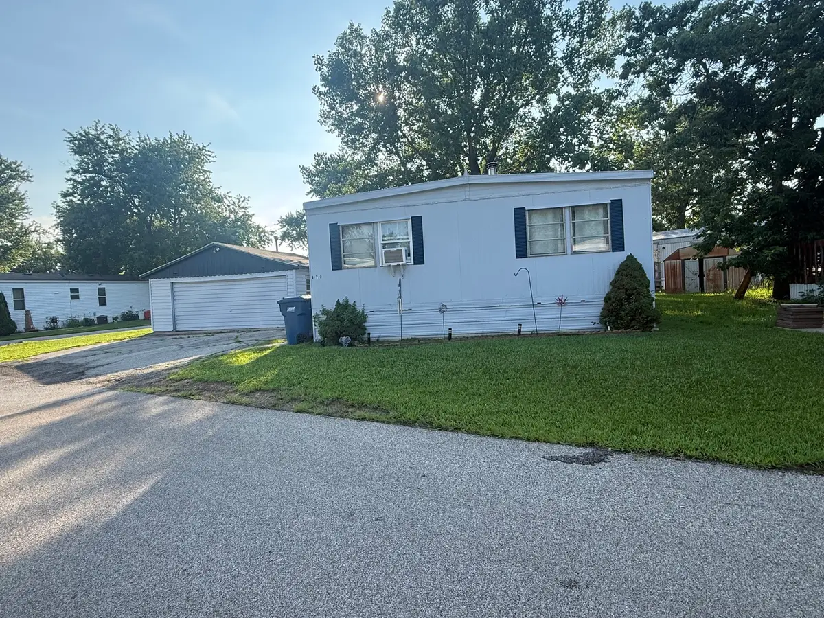 870 5th Street, Normal, IL 61761 - #1