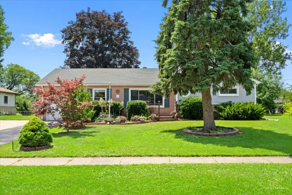 133 E Berkley Lane, Hoffman Estates, IL 60169