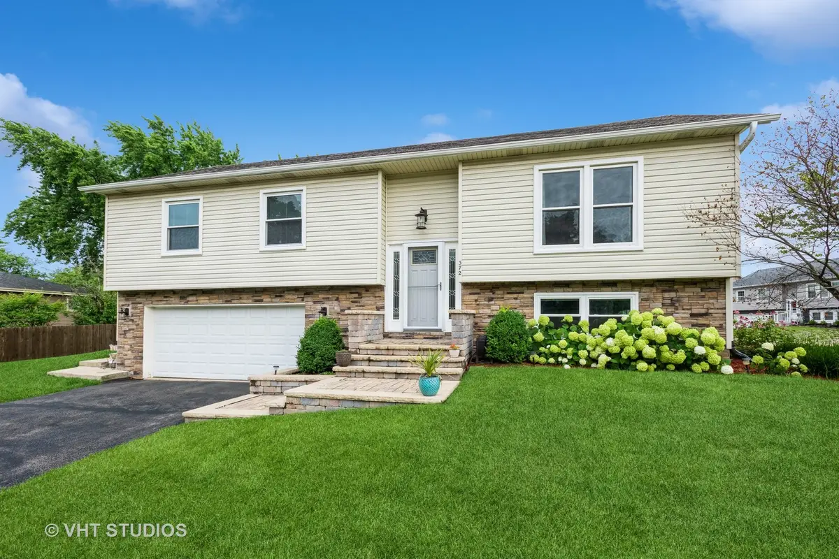 372 Canyon Trail, Carol Stream, IL 60188 - #1