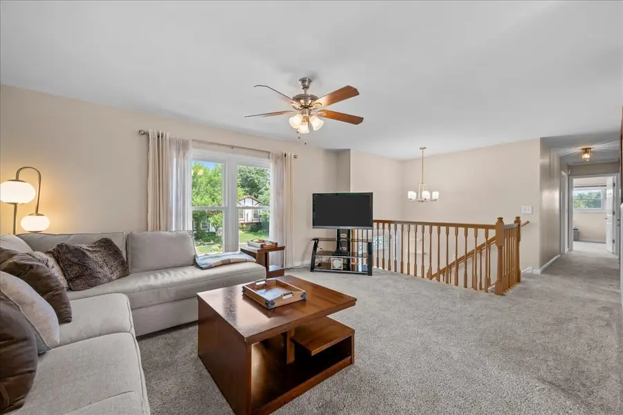372 Canyon Trail, Carol Stream, IL 60188 - #3
