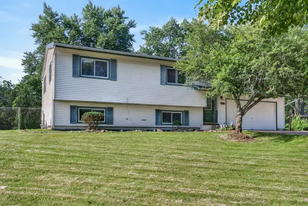 3415 E Crystal Lake Avenue, Crystal Lake, IL 60014