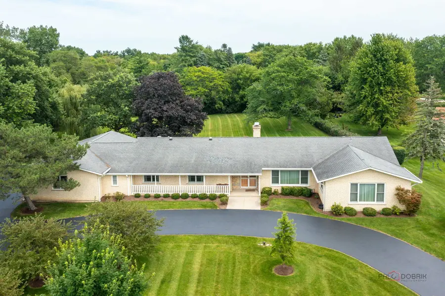 3 Old Coach Drive, South Barrington, IL 60010 - #3
