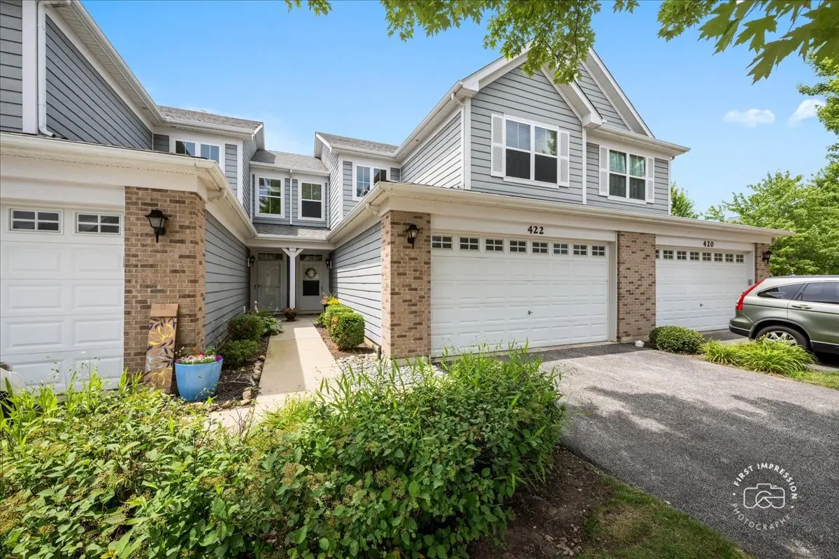 422 Acushnet Street, Elgin, IL 60124 - #1