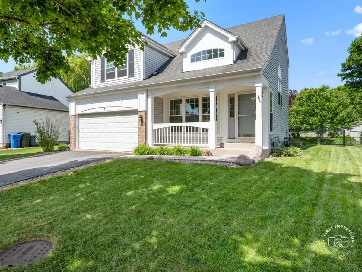 5 Ridge Court, South Elgin, IL 60177 - #1
