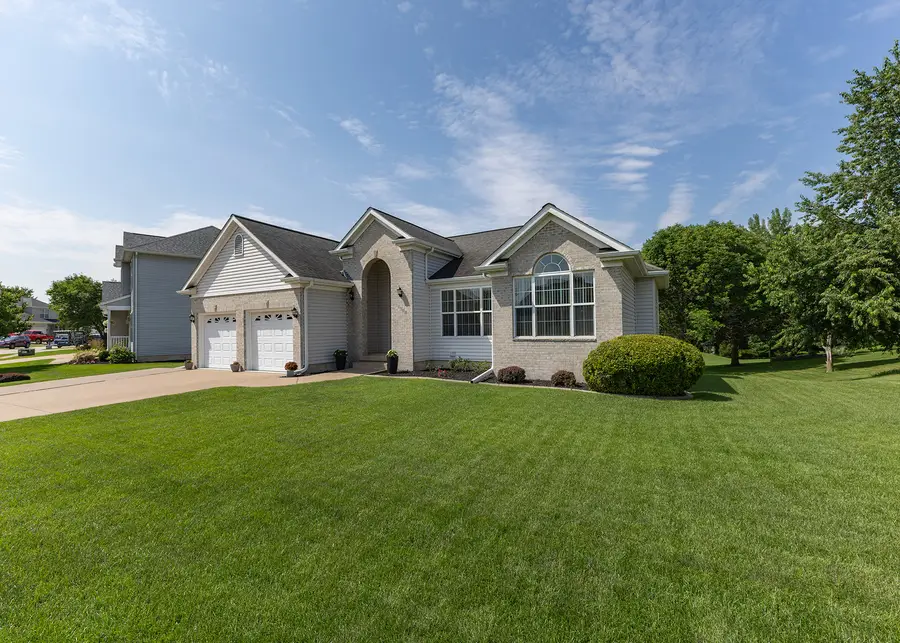 1508 E 5th Street, Coal Valley, IL 61240 - #2
