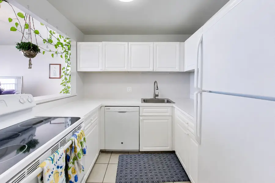 3660 N Lake Shore Drive #909, Chicago, IL 60613 - #3