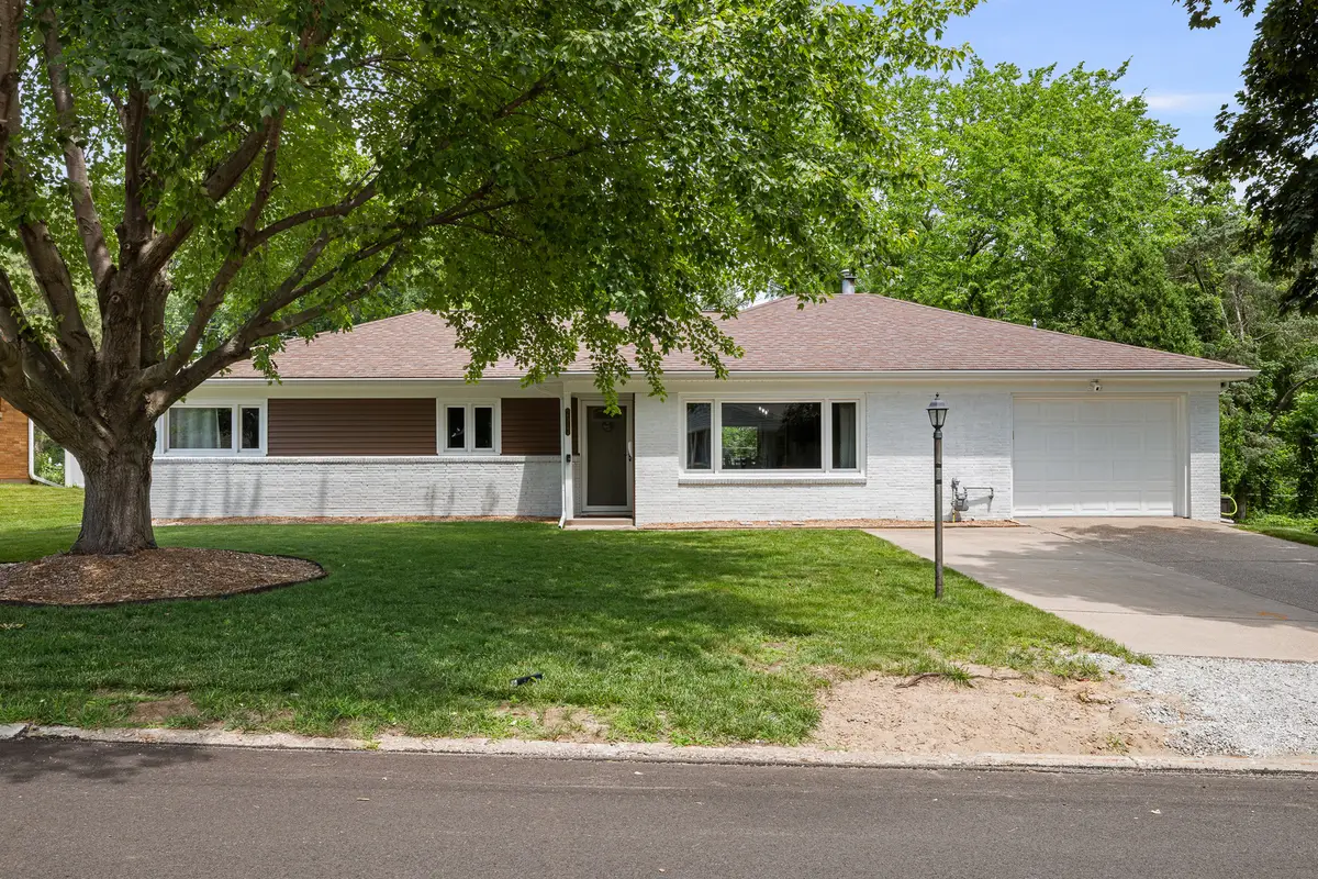 2517 37th Avenue, Rock Island, IL 61201 - #1