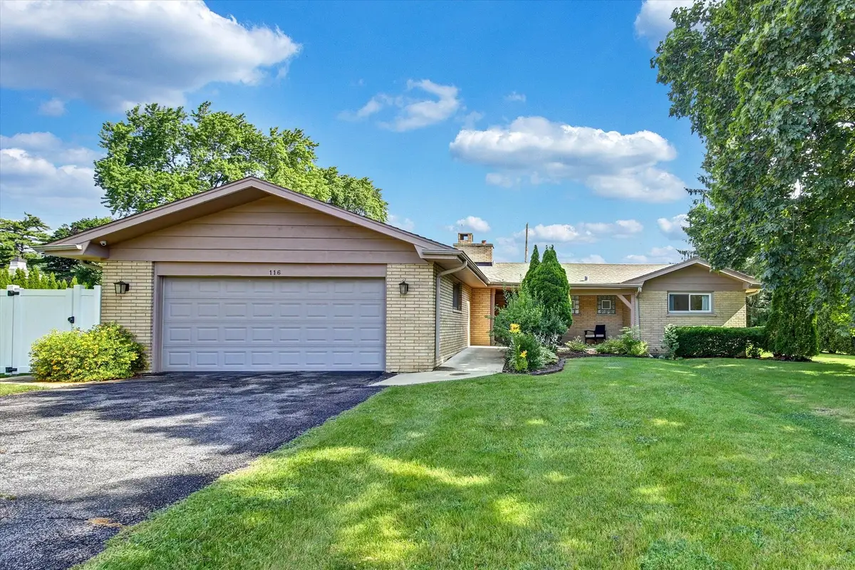 116 E Brittany Drive, Arlington Heights, IL 60004 - #1
